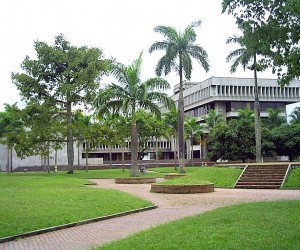 Olaya Herrera Park.  Source: Panoramio.com By Vivi_un